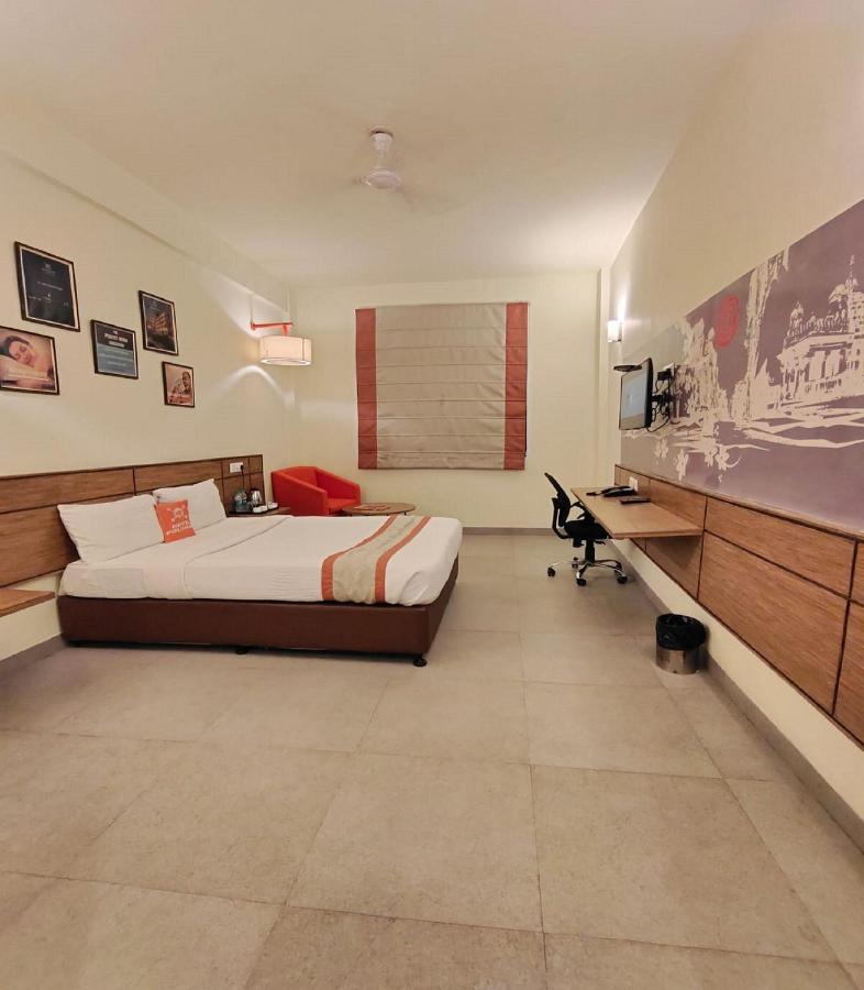 Max Hotels Jabalpur Luaran gambar