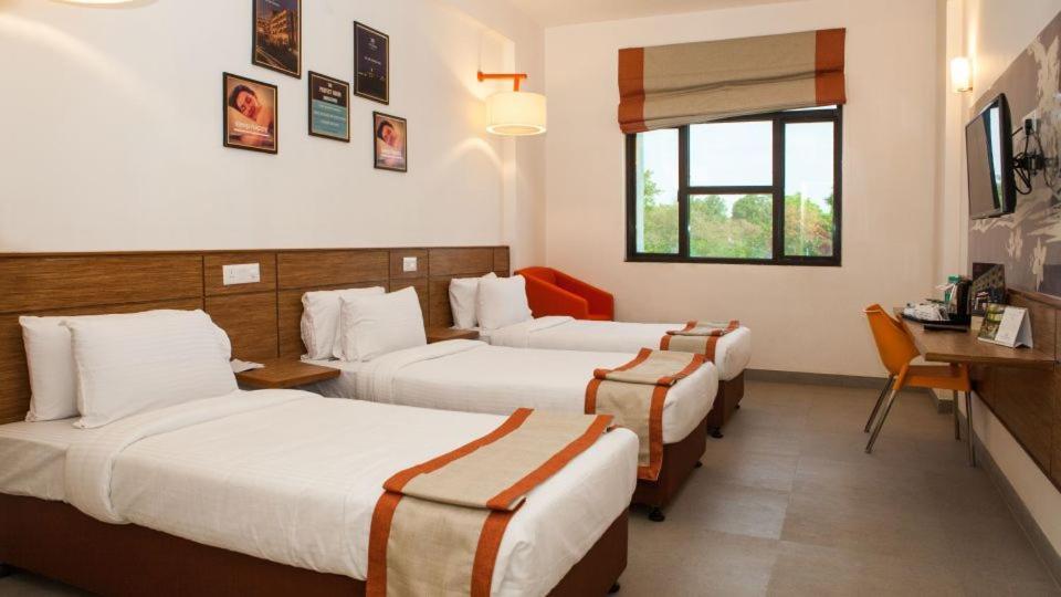 Max Hotels Jabalpur Luaran gambar