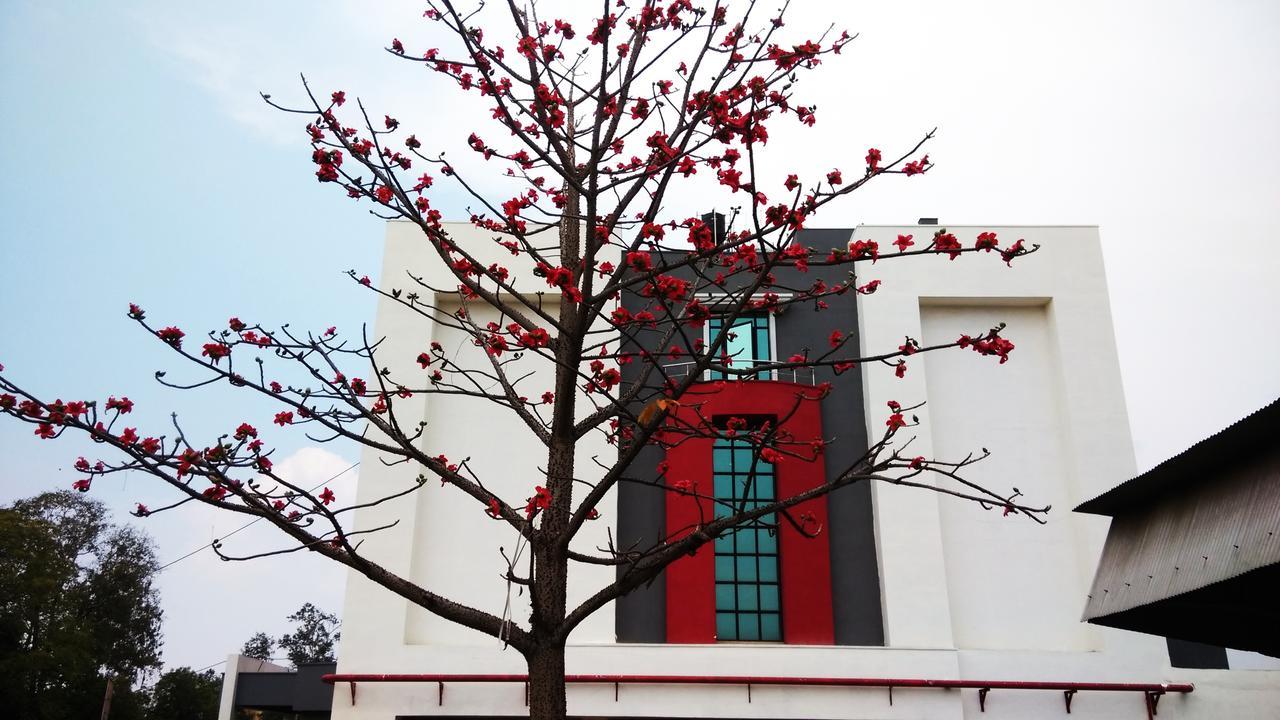 Max Hotels Jabalpur Luaran gambar